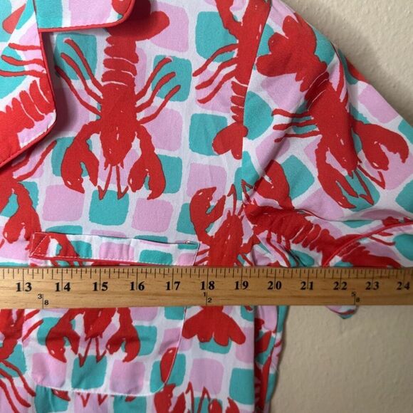 Bouffants & Broken Hearts Pajama Top Small Button Up Short Sleeve Lobsters Print - Picture 5 of 6